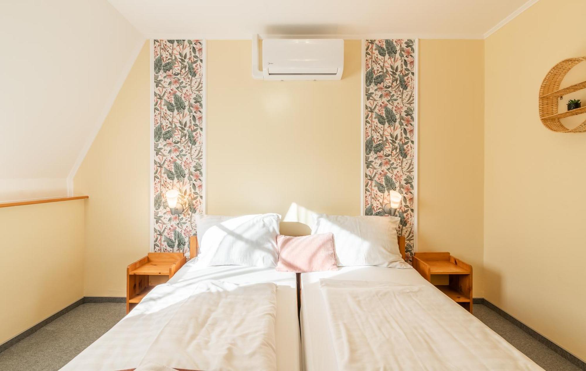 Regia Panzio Bed & Breakfast Halászi Dış mekan fotoğraf
