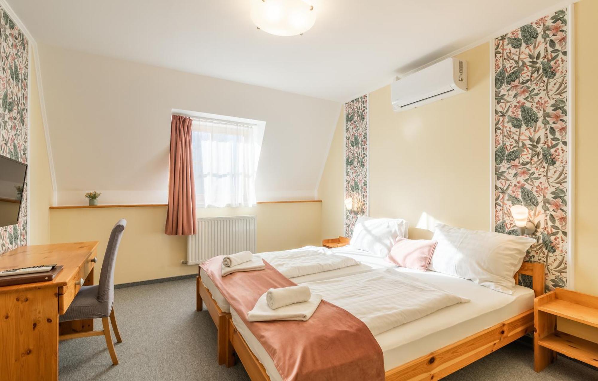Regia Panzio Bed & Breakfast Halászi Dış mekan fotoğraf