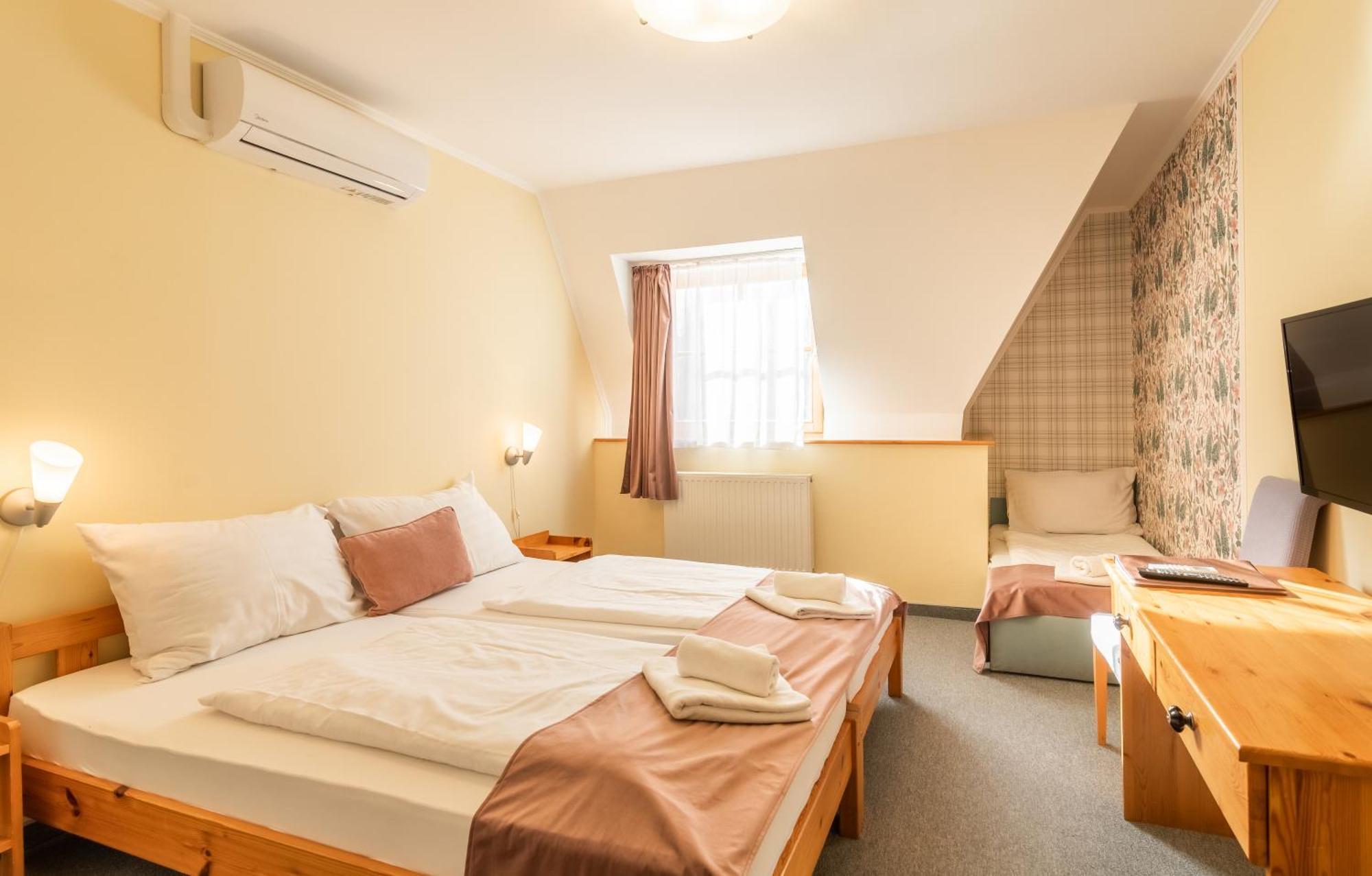 Regia Panzio Bed & Breakfast Halászi Dış mekan fotoğraf