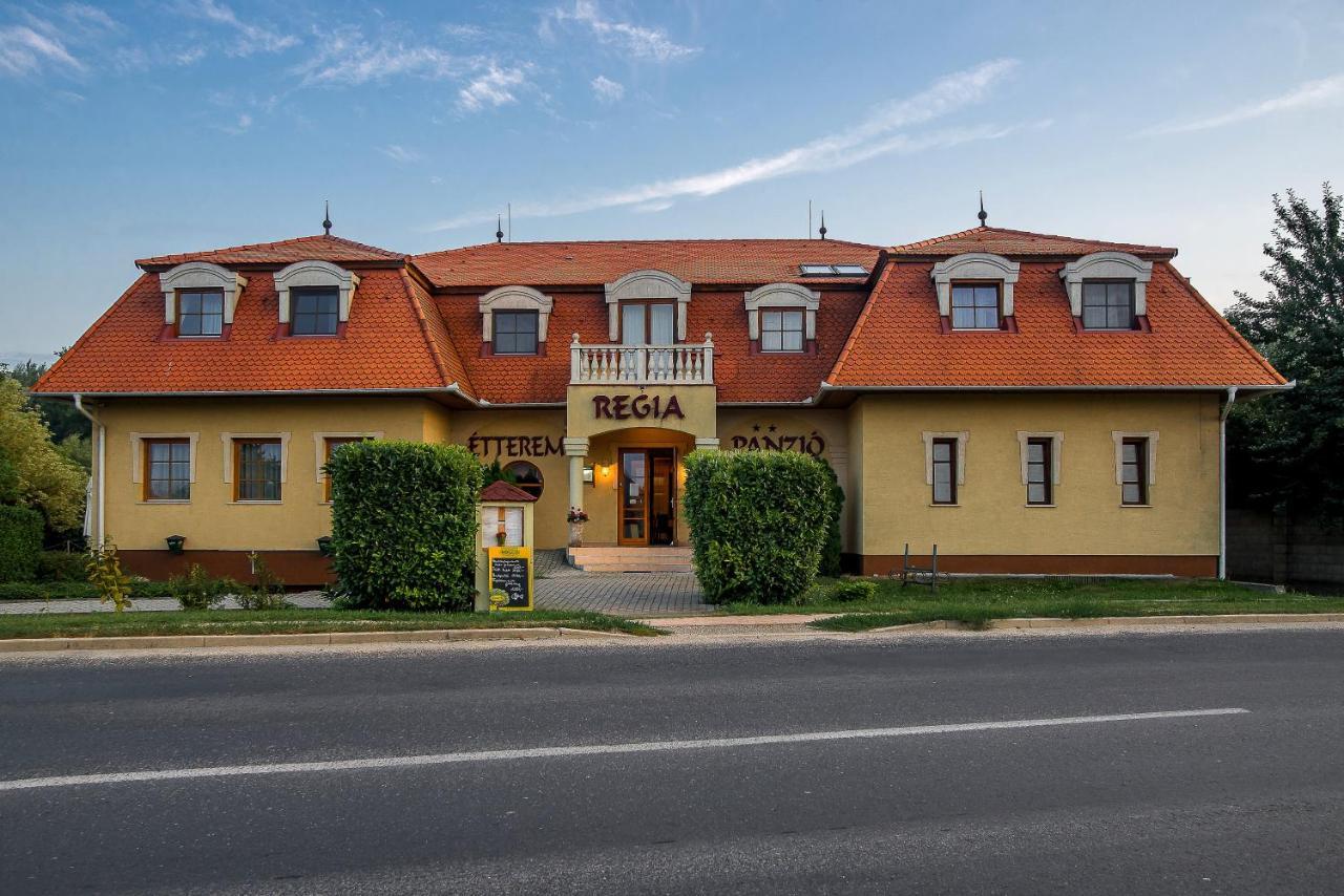 Regia Panzio Bed & Breakfast Halászi Dış mekan fotoğraf